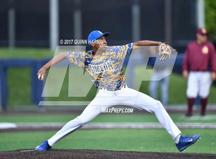 Thumbnail 1 in Solorio vs. Simeon photogallery.