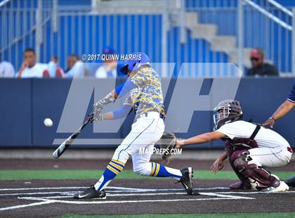 Thumbnail 3 in Solorio vs. Simeon photogallery.