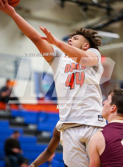 Thumbnail 3 in Marlboro Central vs. O'Neill (Officials vs Cancer Tournament) photogallery.
