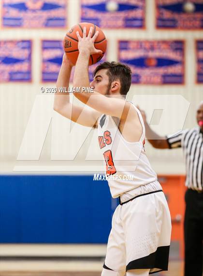 Thumbnail 3 in Marlboro Central vs. O'Neill (Officials vs Cancer Tournament) photogallery.