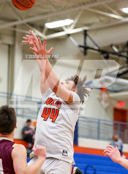 Thumbnail 3 in Marlboro Central vs. O'Neill (Officials vs Cancer Tournament) photogallery.