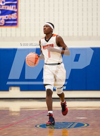 Thumbnail 2 in Marlboro Central vs. O'Neill (Officials vs Cancer Tournament) photogallery.