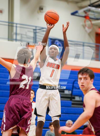 Thumbnail 3 in Marlboro Central vs. O'Neill (Officials vs Cancer Tournament) photogallery.