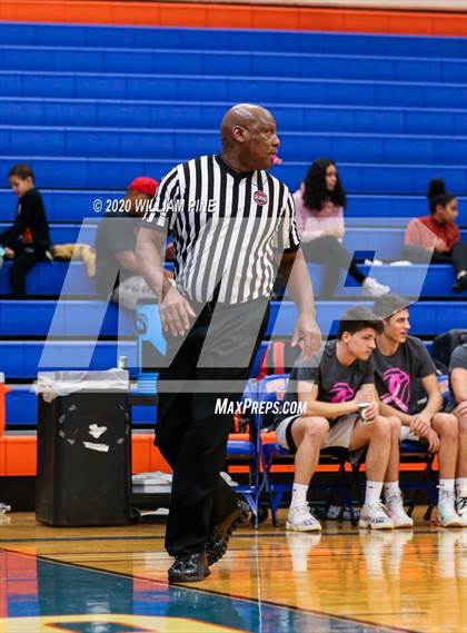 Thumbnail 3 in Marlboro Central vs. O'Neill (Officials vs Cancer Tournament) photogallery.
