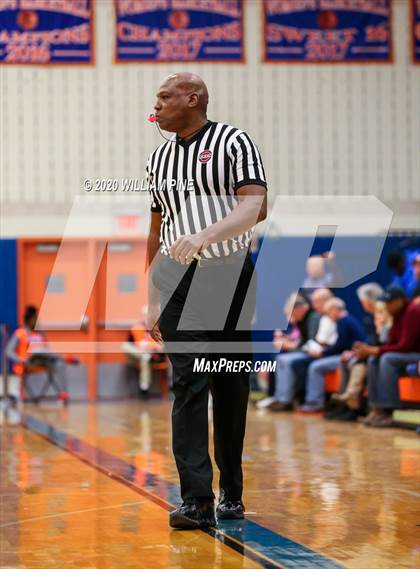 Thumbnail 3 in Marlboro Central vs. O'Neill (Officials vs Cancer Tournament) photogallery.