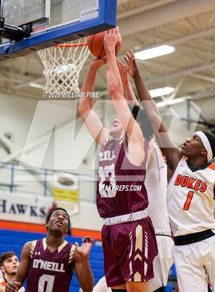 Thumbnail 3 in Marlboro Central vs. O'Neill (Officials vs Cancer Tournament) photogallery.
