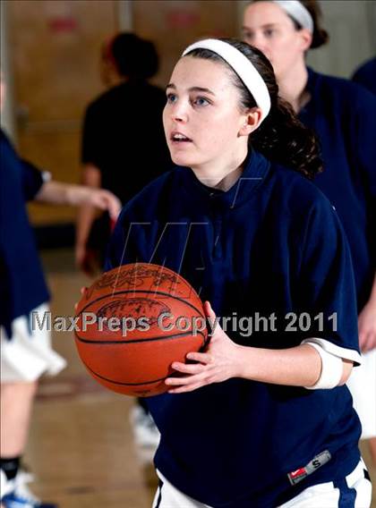 Thumbnail 2 in Holy Cross vs. Notre Dame Academy (35th District Championship) photogallery.