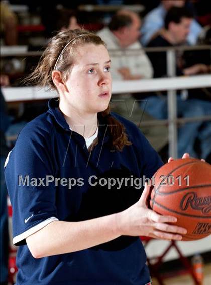 Thumbnail 3 in Holy Cross vs. Notre Dame Academy (35th District Championship) photogallery.