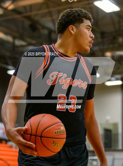 Thumbnail 2 in Cheyenne Wells vs. Stanton County photogallery.