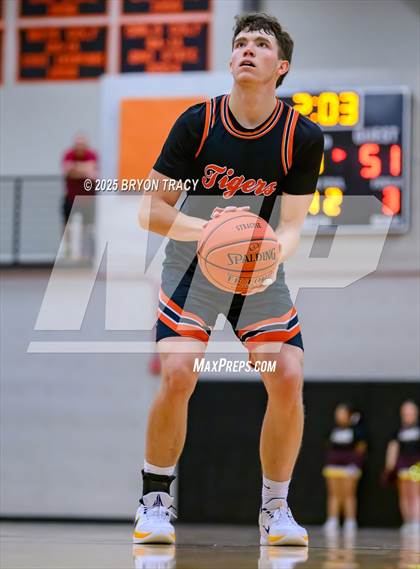 Thumbnail 3 in Cheyenne Wells vs. Stanton County photogallery.