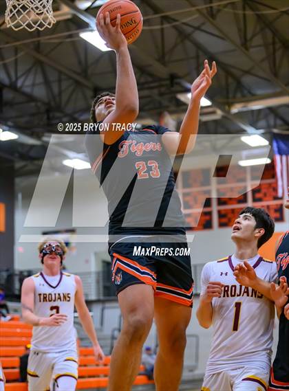 Thumbnail 2 in Cheyenne Wells vs. Stanton County photogallery.