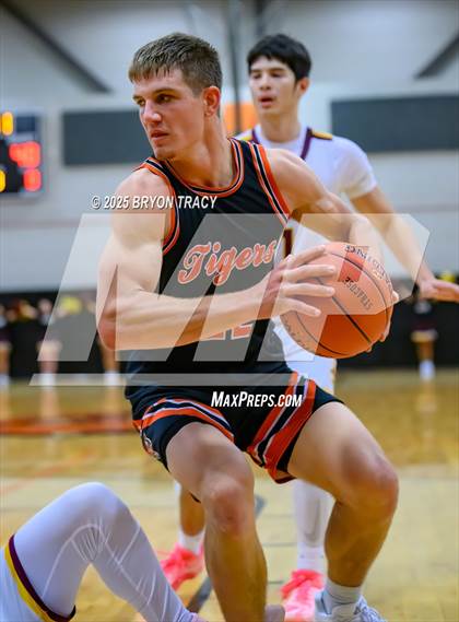 Thumbnail 1 in Cheyenne Wells vs. Stanton County photogallery.