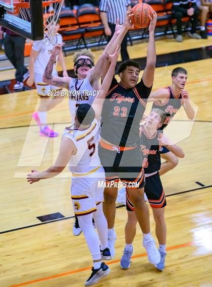 Thumbnail 3 in Cheyenne Wells vs. Stanton County photogallery.