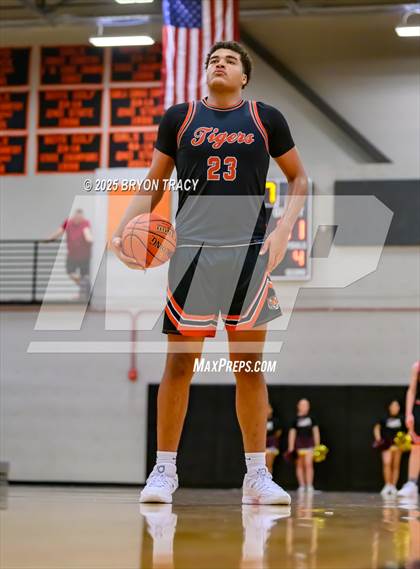 Thumbnail 1 in Cheyenne Wells vs. Stanton County photogallery.