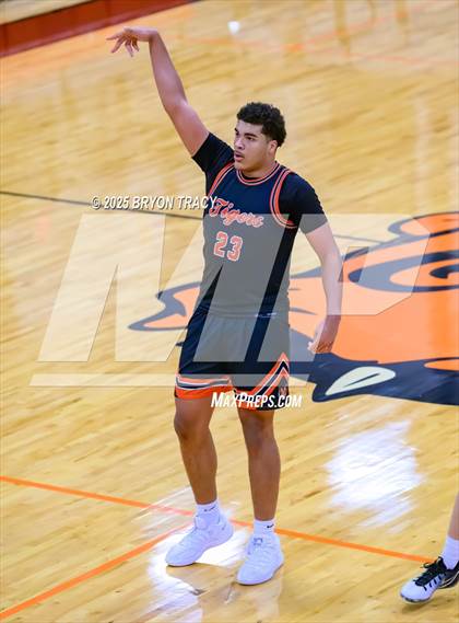 Thumbnail 1 in Cheyenne Wells vs. Stanton County photogallery.