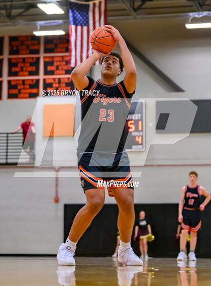 Thumbnail 2 in Cheyenne Wells vs. Stanton County photogallery.