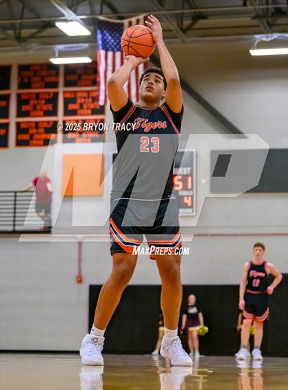 Thumbnail 3 in Cheyenne Wells vs. Stanton County photogallery.