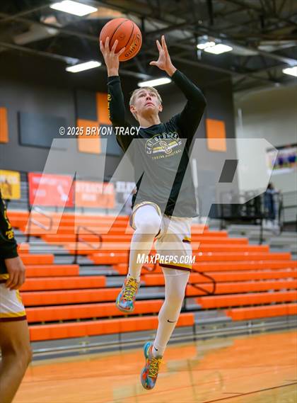 Thumbnail 2 in Cheyenne Wells vs. Stanton County photogallery.