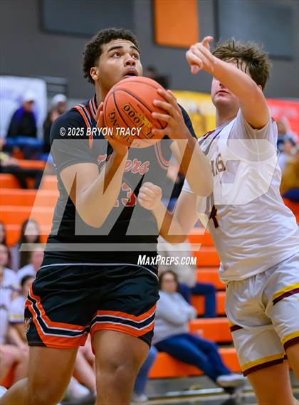 Thumbnail 3 in Cheyenne Wells vs. Stanton County photogallery.