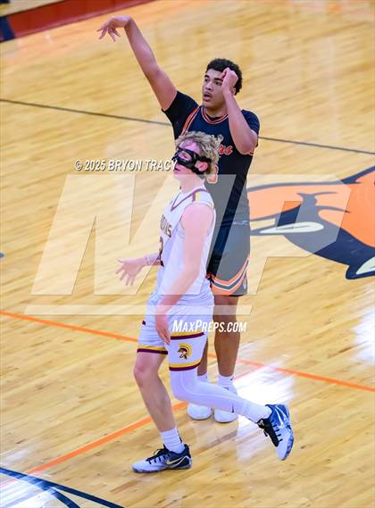 Thumbnail 3 in Cheyenne Wells vs. Stanton County photogallery.