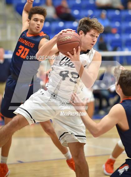Thumbnail 2 in Brandeis vs. Clark photogallery.