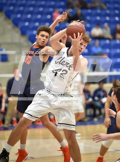 Thumbnail 1 in Brandeis vs. Clark photogallery.