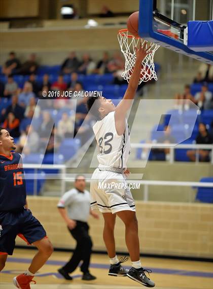 Thumbnail 2 in Brandeis vs. Clark photogallery.