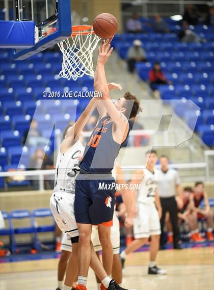 Thumbnail 1 in Brandeis vs. Clark photogallery.