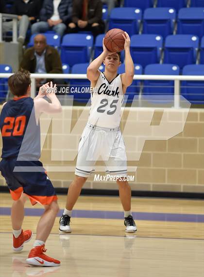 Thumbnail 2 in Brandeis vs. Clark photogallery.