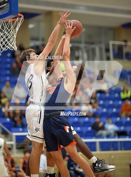 Thumbnail 3 in Brandeis vs. Clark photogallery.