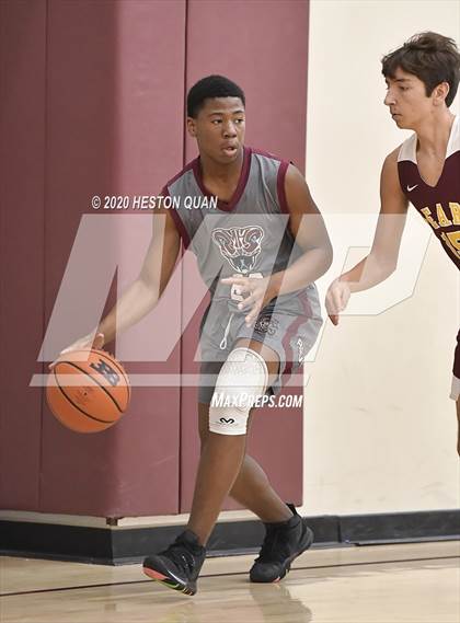 Thumbnail 2 in Menlo-Atherton vs.Rancho Mirage (Frosh) (Rancho Mirage Holiday Invitational) photogallery.