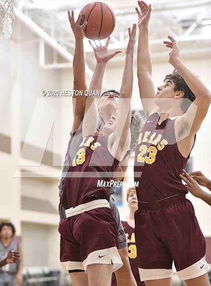Thumbnail 2 in Menlo-Atherton vs.Rancho Mirage (Frosh) (Rancho Mirage Holiday Invitational) photogallery.