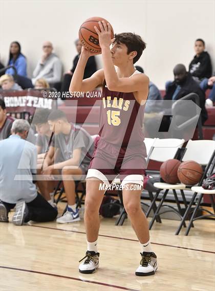 Thumbnail 2 in Menlo-Atherton vs.Rancho Mirage (Frosh) (Rancho Mirage Holiday Invitational) photogallery.