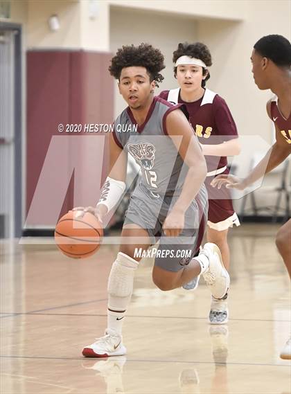 Thumbnail 2 in Menlo-Atherton vs.Rancho Mirage (Frosh) (Rancho Mirage Holiday Invitational) photogallery.