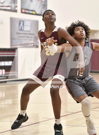 Thumbnail 3 in Menlo-Atherton vs.Rancho Mirage (Frosh) (Rancho Mirage Holiday Invitational) photogallery.