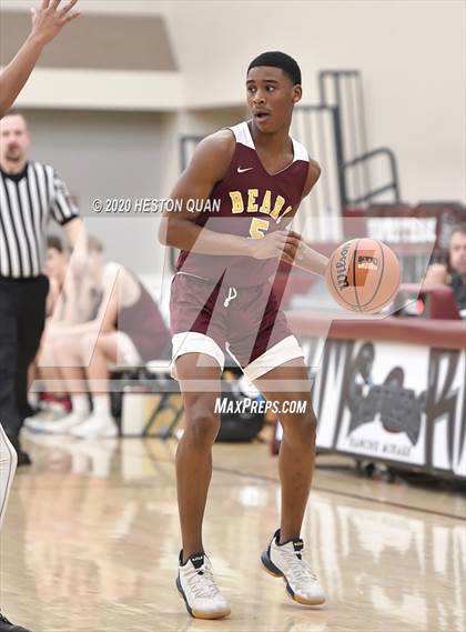 Thumbnail 1 in Menlo-Atherton vs.Rancho Mirage (Frosh) (Rancho Mirage Holiday Invitational) photogallery.