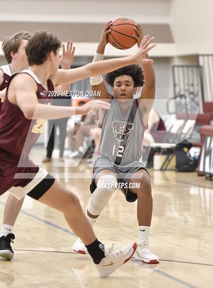Thumbnail 1 in Menlo-Atherton vs.Rancho Mirage (Frosh) (Rancho Mirage Holiday Invitational) photogallery.