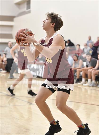 Thumbnail 3 in Menlo-Atherton vs.Rancho Mirage (Frosh) (Rancho Mirage Holiday Invitational) photogallery.