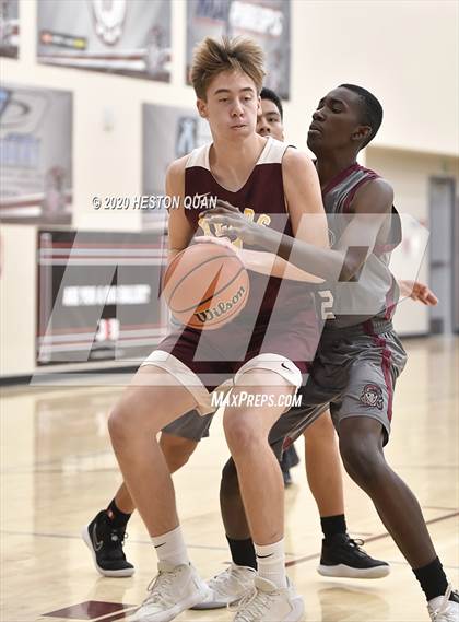 Thumbnail 3 in Menlo-Atherton vs.Rancho Mirage (Frosh) (Rancho Mirage Holiday Invitational) photogallery.