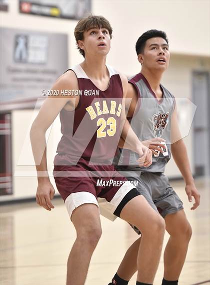Thumbnail 2 in Menlo-Atherton vs.Rancho Mirage (Frosh) (Rancho Mirage Holiday Invitational) photogallery.