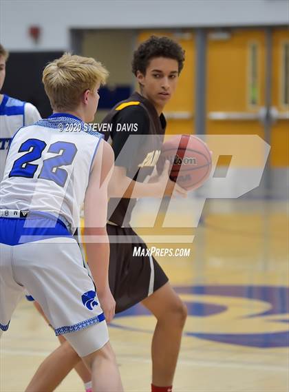 Thumbnail 2 in Marcos de Niza vs Mesquite photogallery.