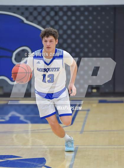 Thumbnail 2 in Marcos de Niza vs Mesquite photogallery.