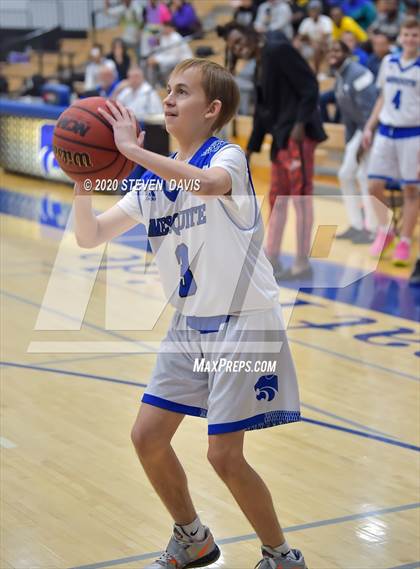 Thumbnail 1 in Marcos de Niza vs Mesquite photogallery.