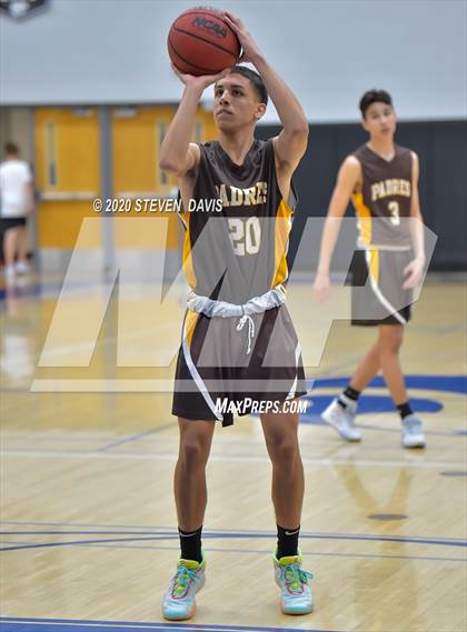 Thumbnail 2 in Marcos de Niza vs Mesquite photogallery.
