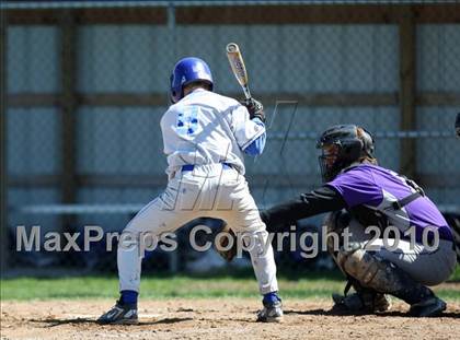 Thumbnail 3 in Gowanda @ Hamburg photogallery.