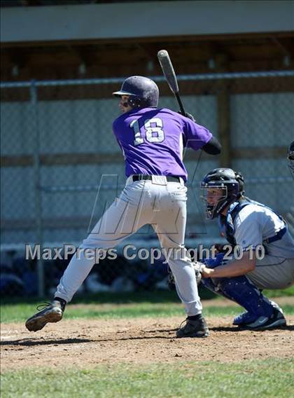 Thumbnail 3 in Gowanda @ Hamburg photogallery.