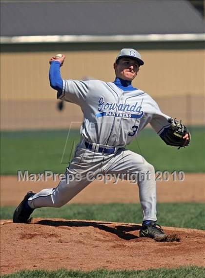 Thumbnail 3 in Gowanda @ Hamburg photogallery.