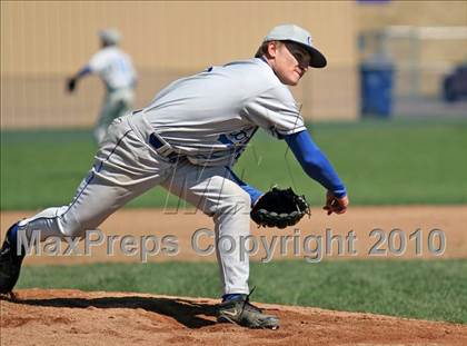 Thumbnail 1 in Gowanda @ Hamburg photogallery.