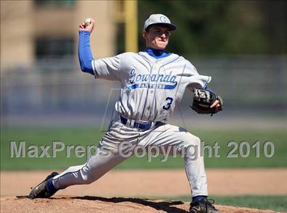 Thumbnail 2 in Gowanda @ Hamburg photogallery.
