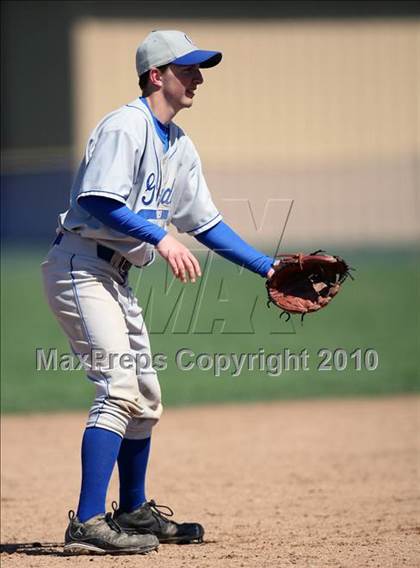 Thumbnail 1 in Gowanda @ Hamburg photogallery.